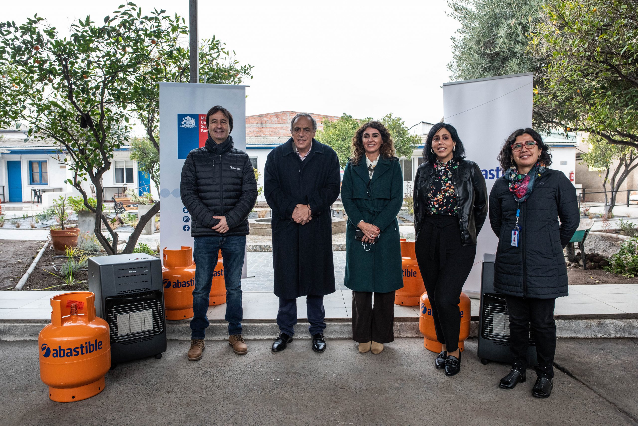 Albergues y establecimientos de larga estadía para personas mayores recibieron donaciones de gas y estufas