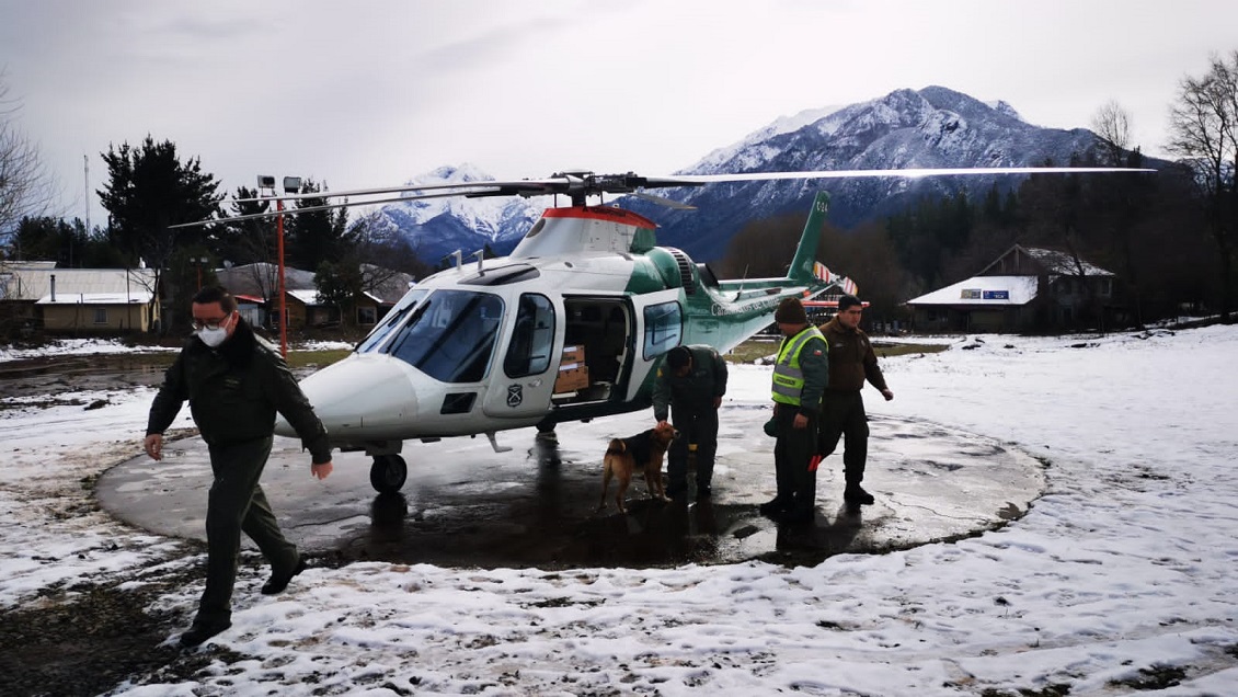 Carabineros junto a la Delegación Provincial de Bío Bío llevaron medicamento y alimentos a personas aisladas en la alta cordillera