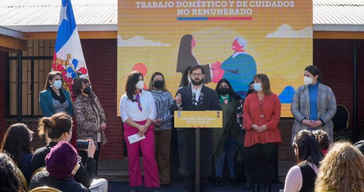 Presidente Gabriel Boric anunció inicio de proceso para avanzar en el reconocimiento a mujeres trabajadoras