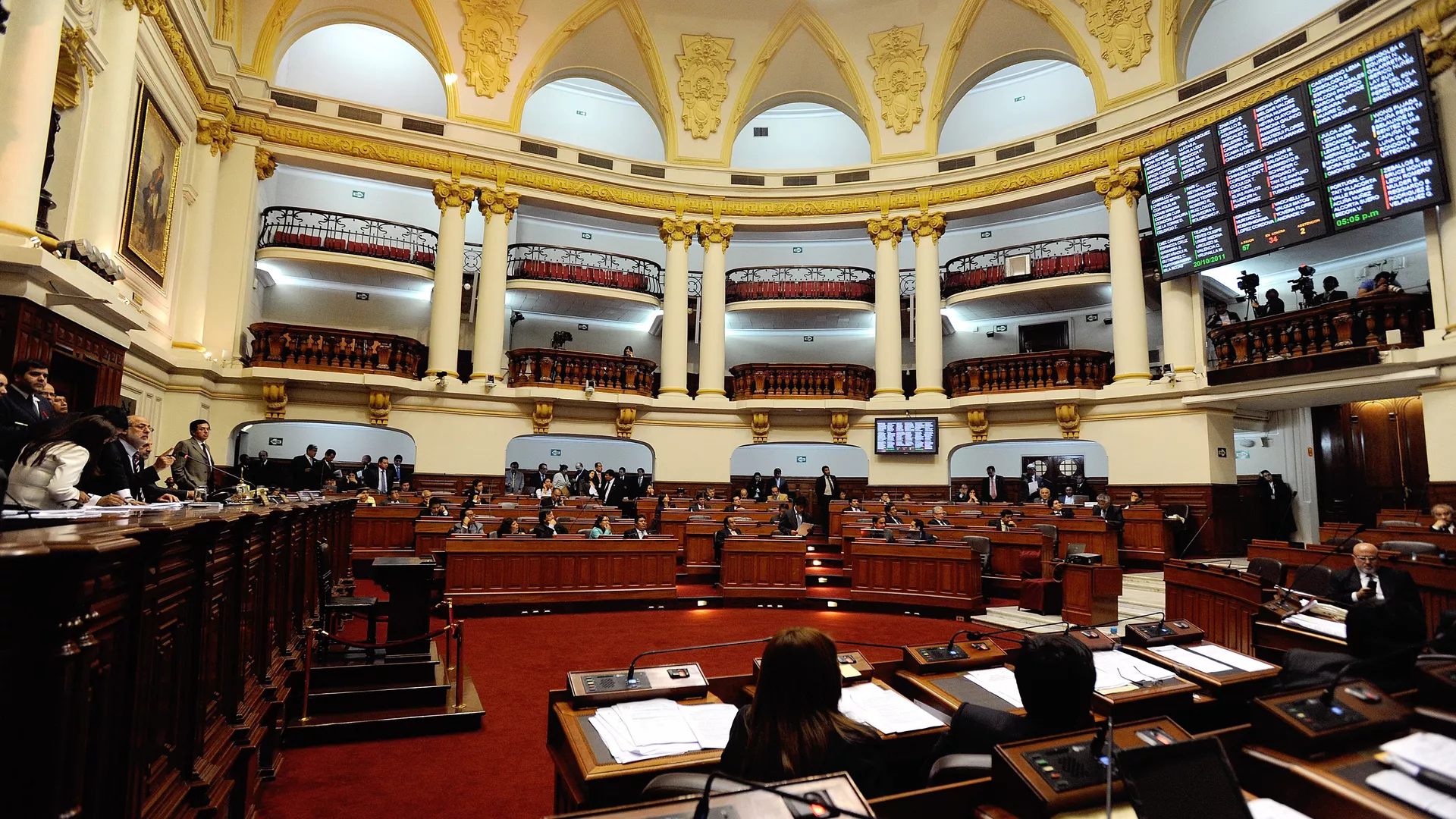 La Justicia peruana condena a 6 años de cárcel al vicepresidente del Congreso por corrupción