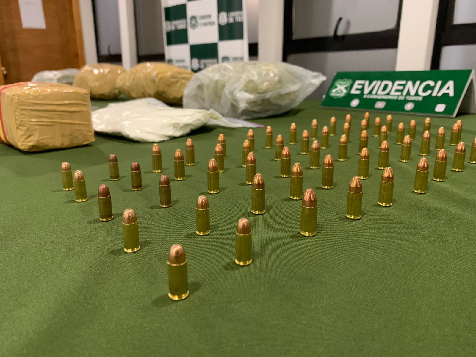 Cuatro detenidos y más de 12 kilos de pasta base y marihuana incautados, dejó operativo del O.S.7 en Mulchén