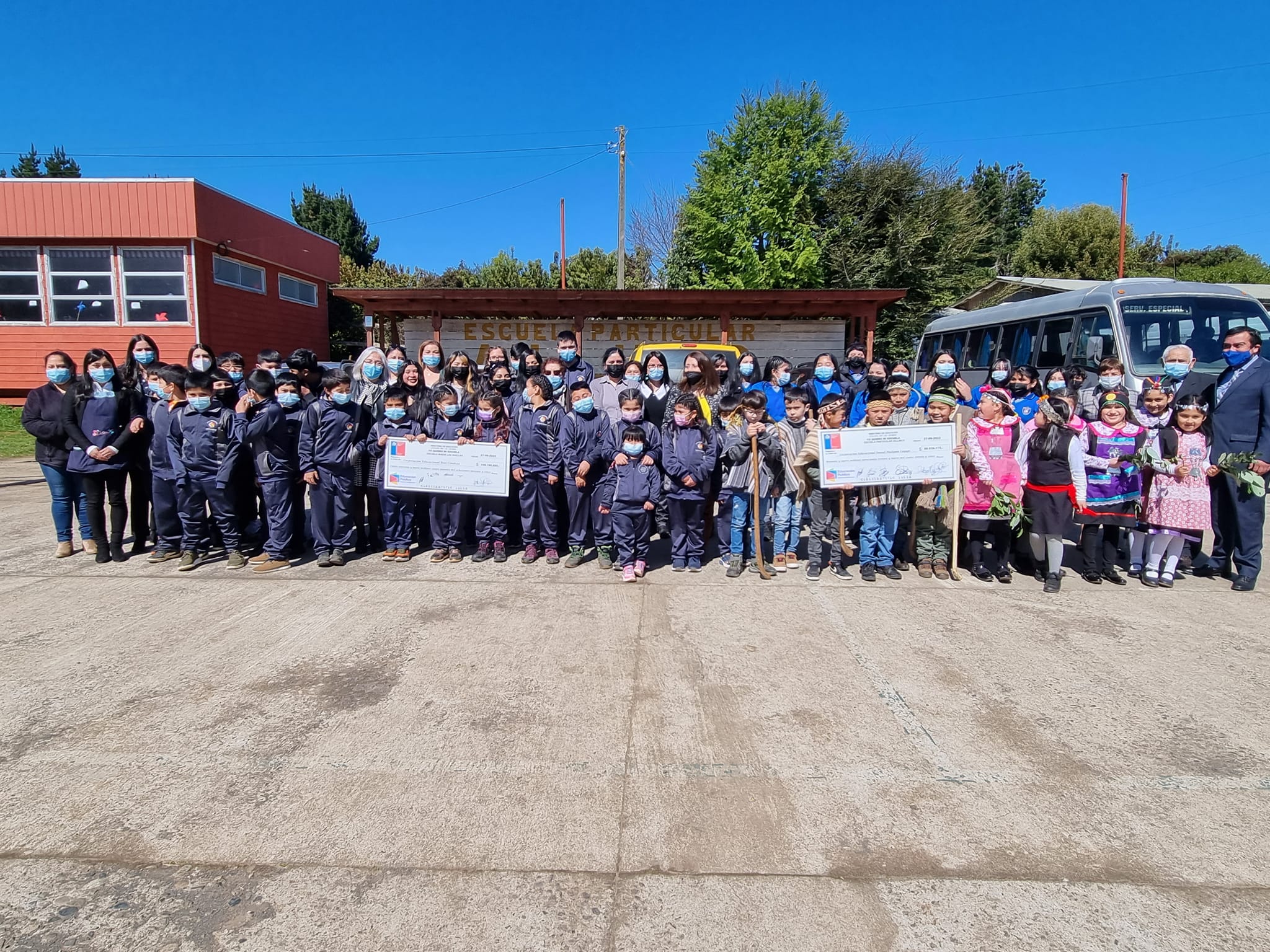 Establecimientos educacionales de Tirúa y Lebu reciben fondos para mejorar condiciones de infraestructura