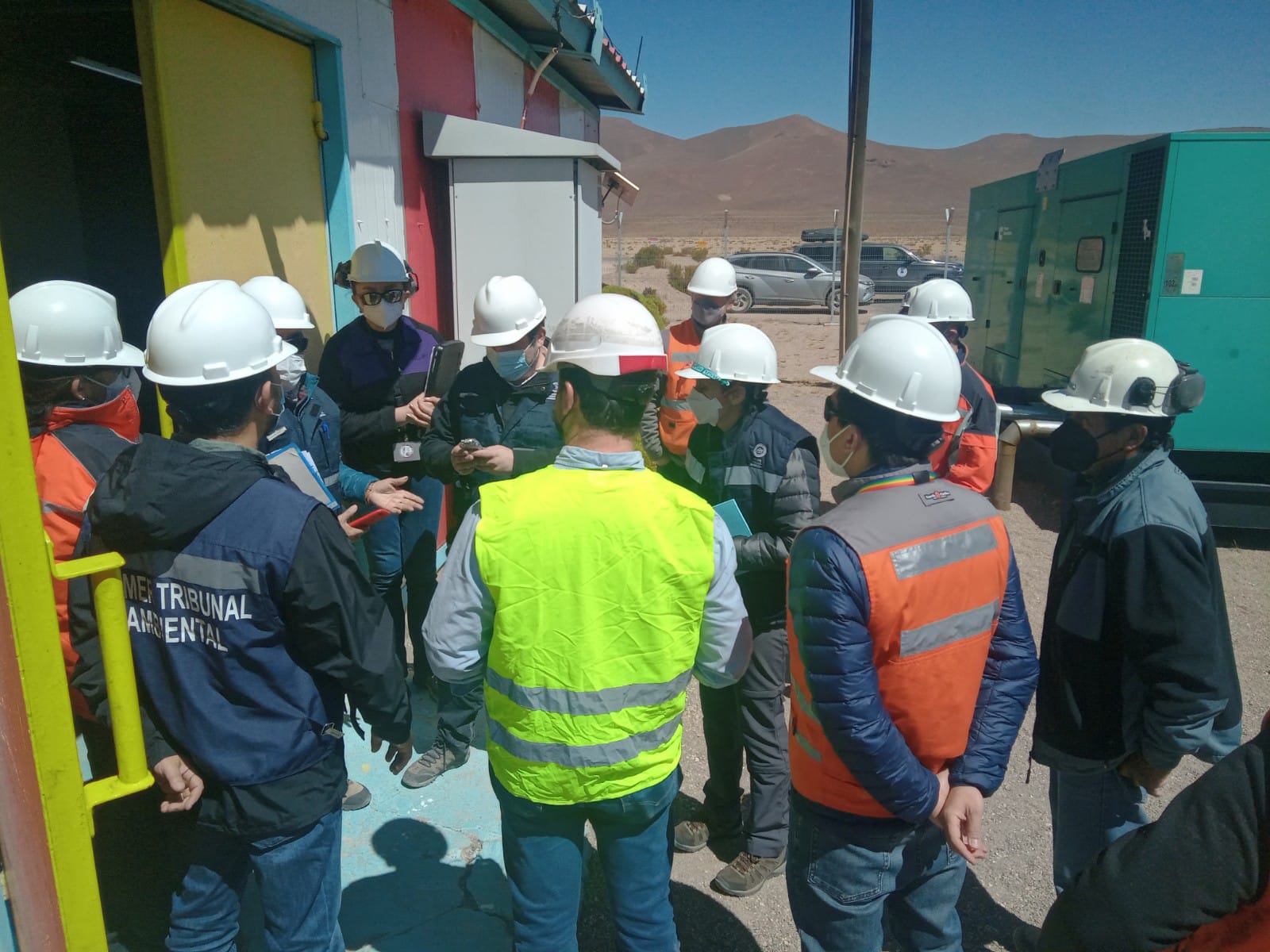  Primer Tribunal Ambiental viaja hasta la Compañía Minera Cerro Colorado (comuna de Pozo Almonte) para verificar cumplimiento de medida cautelar
