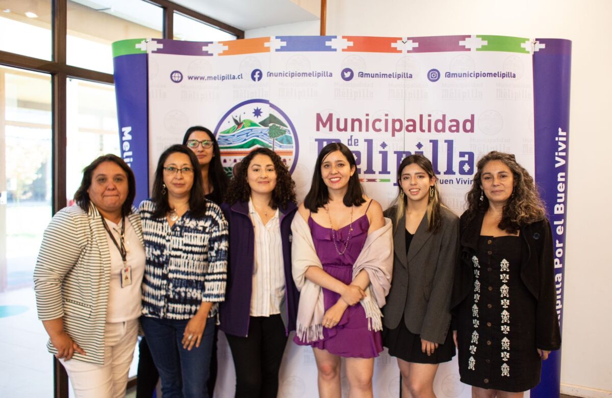 Alcaldesa de Melipilla, Lorena Olavarría  y Seremi de la MujeryEG Ana Martínez presentan campaña de prevención contra la violencia hacia las mujeres