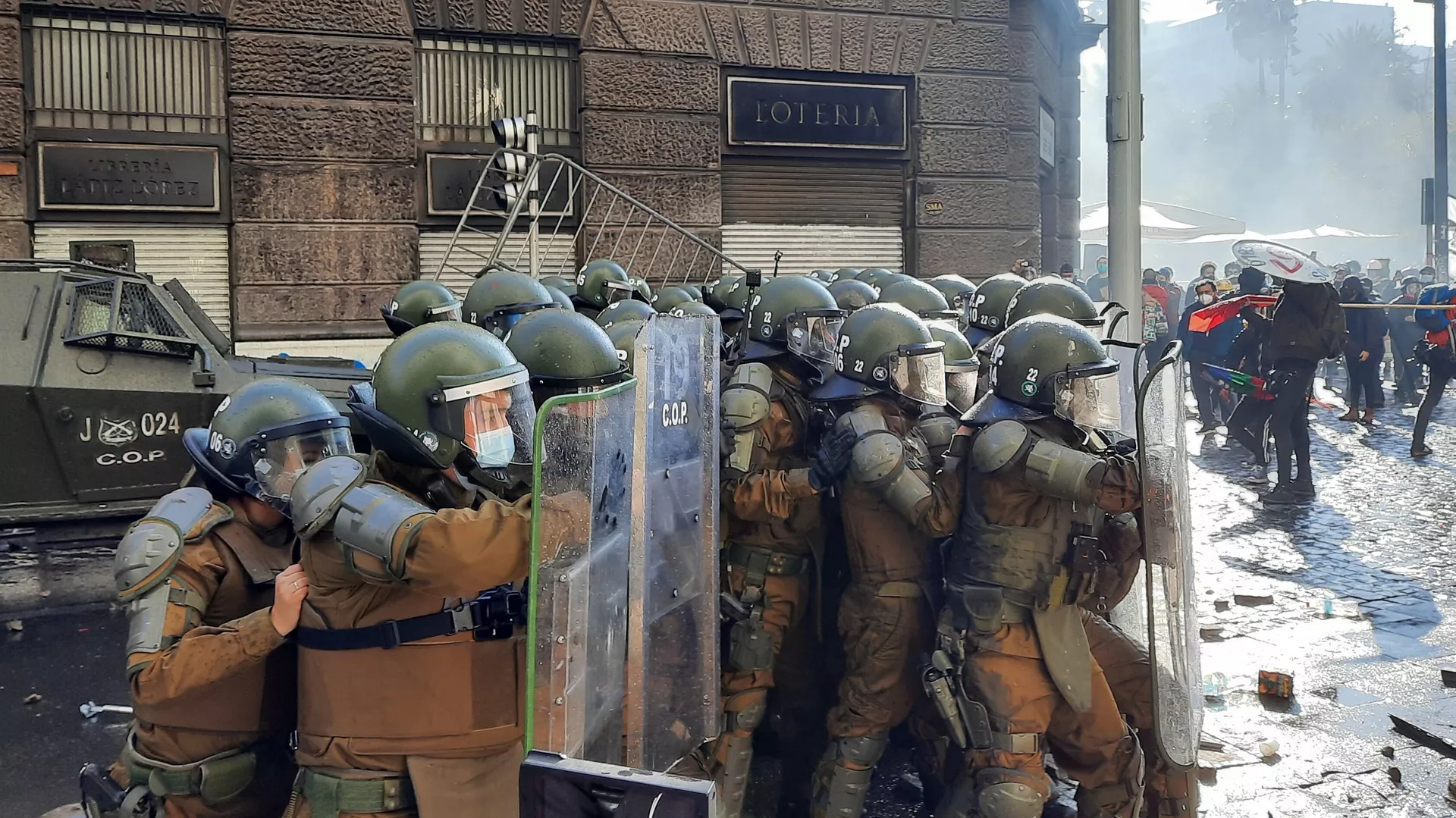 Pesan 300 causas por abuso sexual y una sola condena sobre Carabineros de Chile