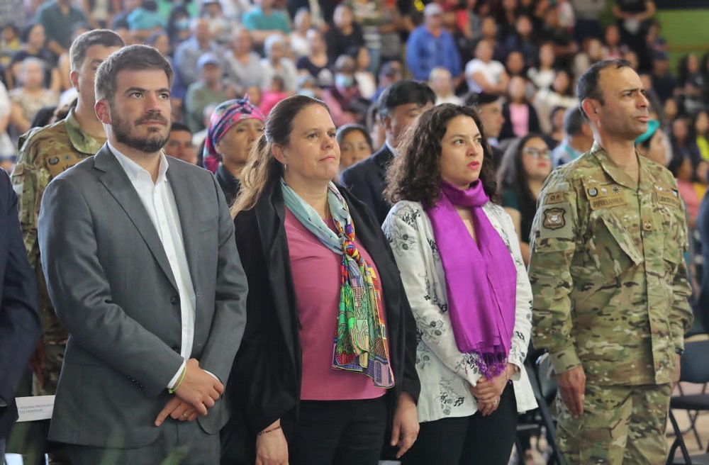  Histórico acuerdo entre Gobierno y Ejército: se destina terreno militar a construcción de viviendas sociales en Lonquimay | Video