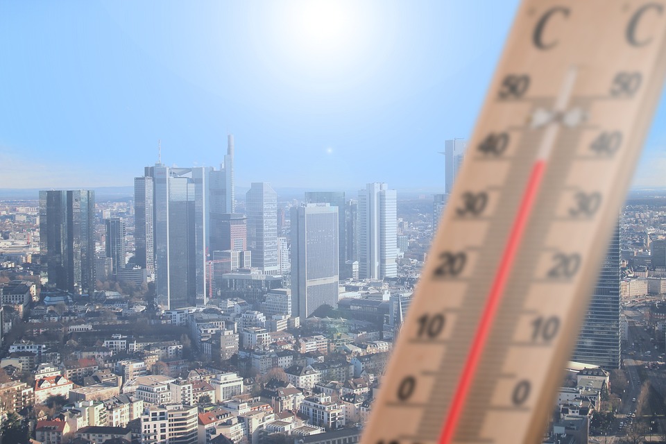  Alerta de calor | Hasta 36°: La Dirección Meterológica de Chile (DMC) emite una advertencia de altas temperaturas en nueve regiones