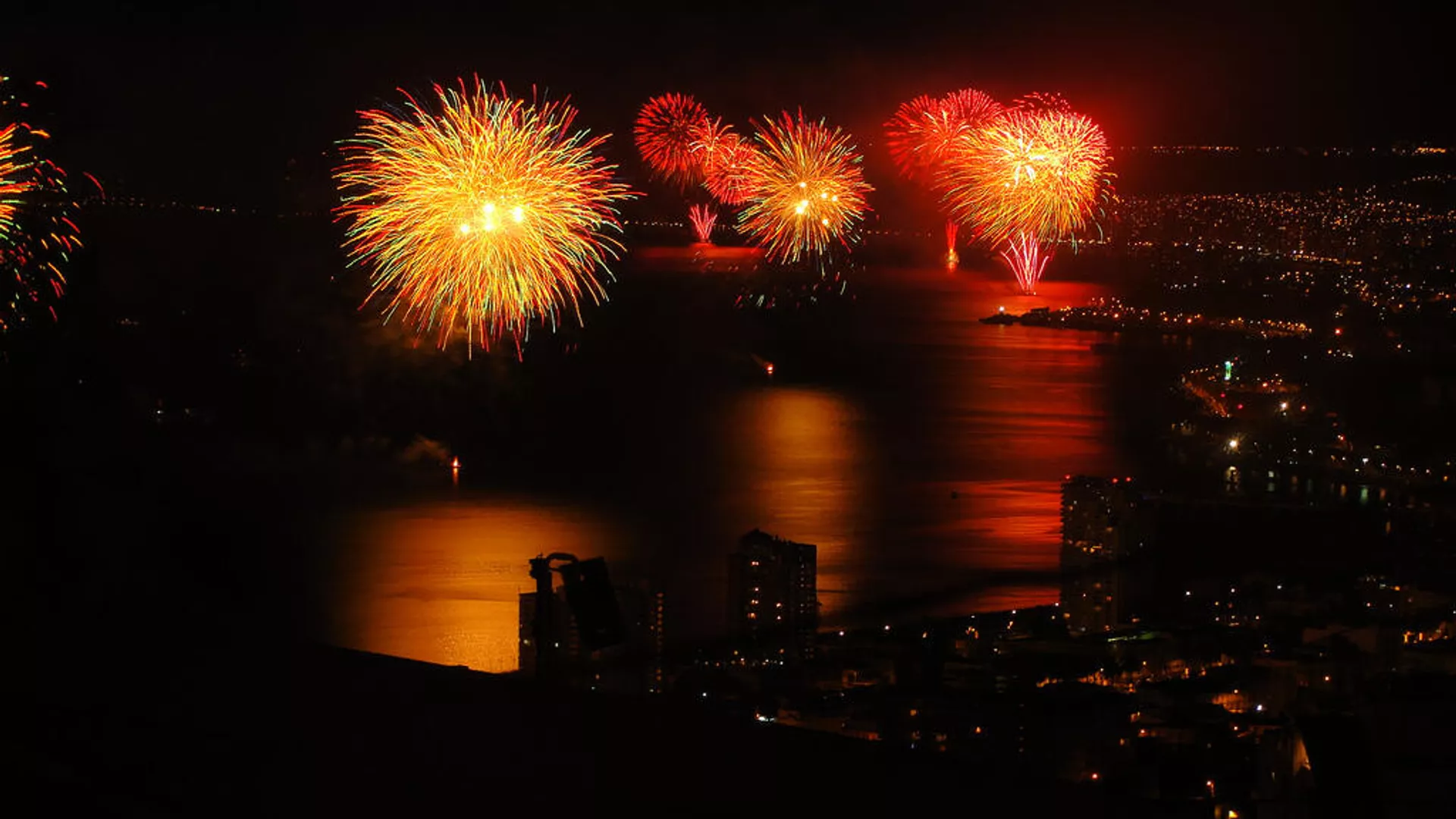  Peligra celebración del ‘Año Nuevo en el Mar’, una de las mayores fiestas pirotécnicas del mundo