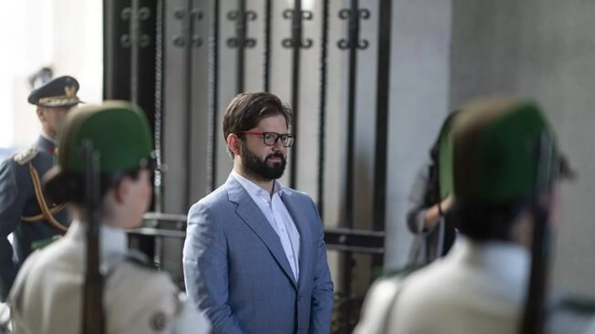 Boric, «dañado» por el fracaso de su reforma tributaria, al cumplir un año como presidente