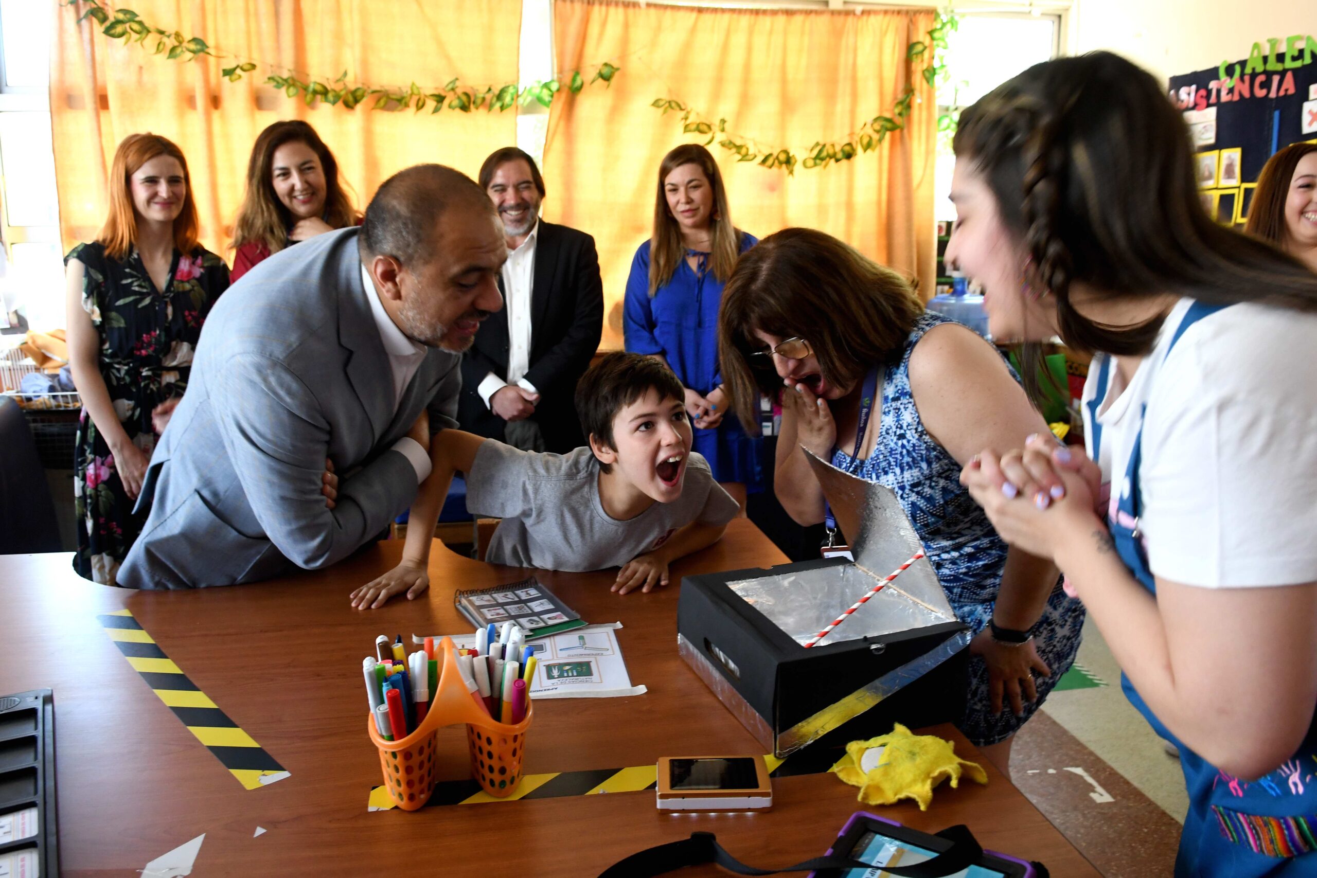  Ministro Ávila visita la Escuela Especial Amapolas en el marco del Día Internacional de la Discapacidad