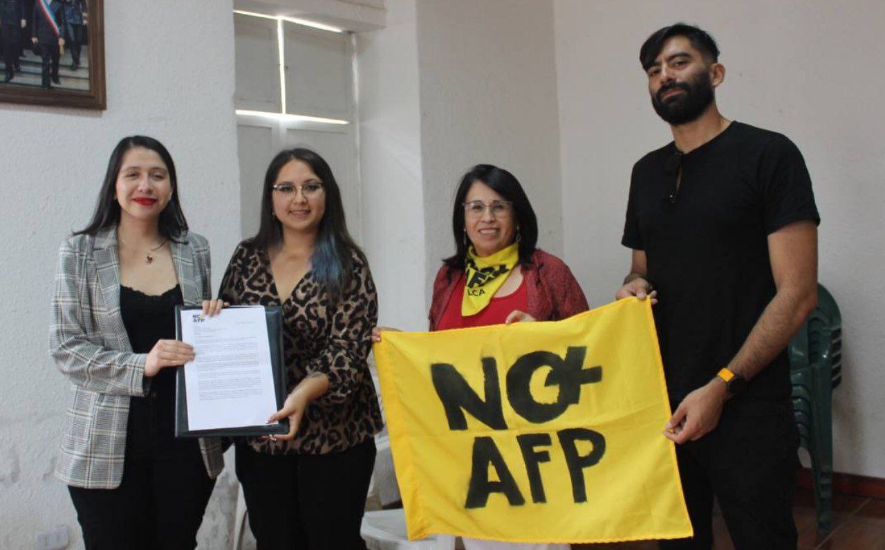  Diputada Veloso (RD) atiende demandas de arroceros y movimiento regional de No + AFP