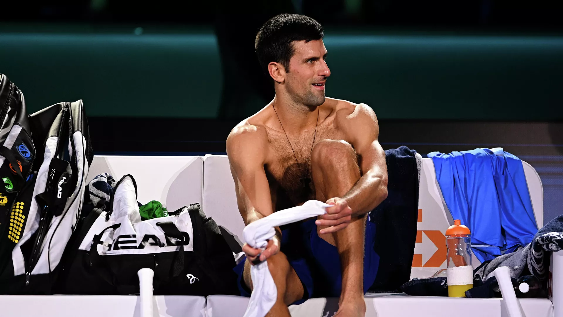  Al tenista serbio Djokovic se le niega la entrada a Estados Unidos debido a las regulaciones de COVID