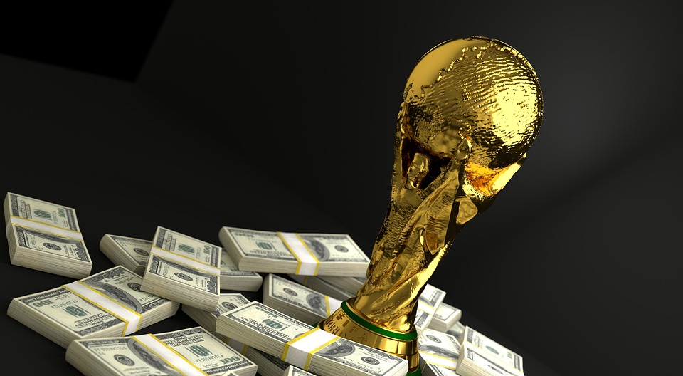 Copa Mundial de Fútbol «Catar 2022» | La Eurocámara, a favor de privar de inmunidad a 2 diputados implicados en caso de corrupción