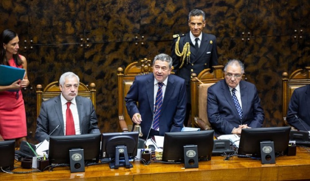 Partido Comunista (PC) se suma a la derecha y apoya a Antonio Coloma (UDI) para llegar a la presidencia del Senado