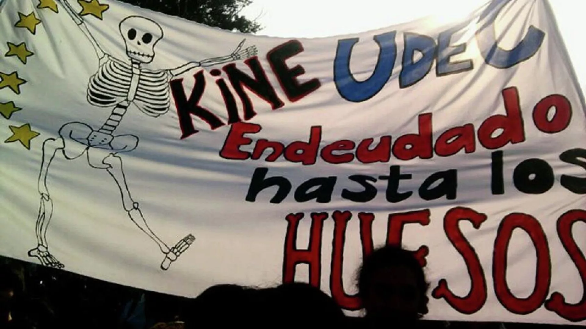  Miles de estudiantes endeudados esperan que Boric cumpla su promesa de campaña
