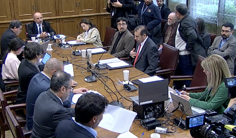 Comisión de Constitución del Senado aprueba proyecto alternativo de isapres que busca anular los efectos del fallo de la Corte Suprema
