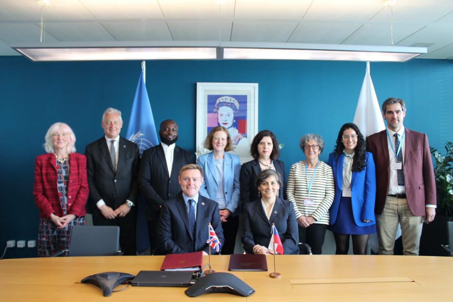Ministra de Salud firma memorándum de cooperación en salud global con Reino Unido