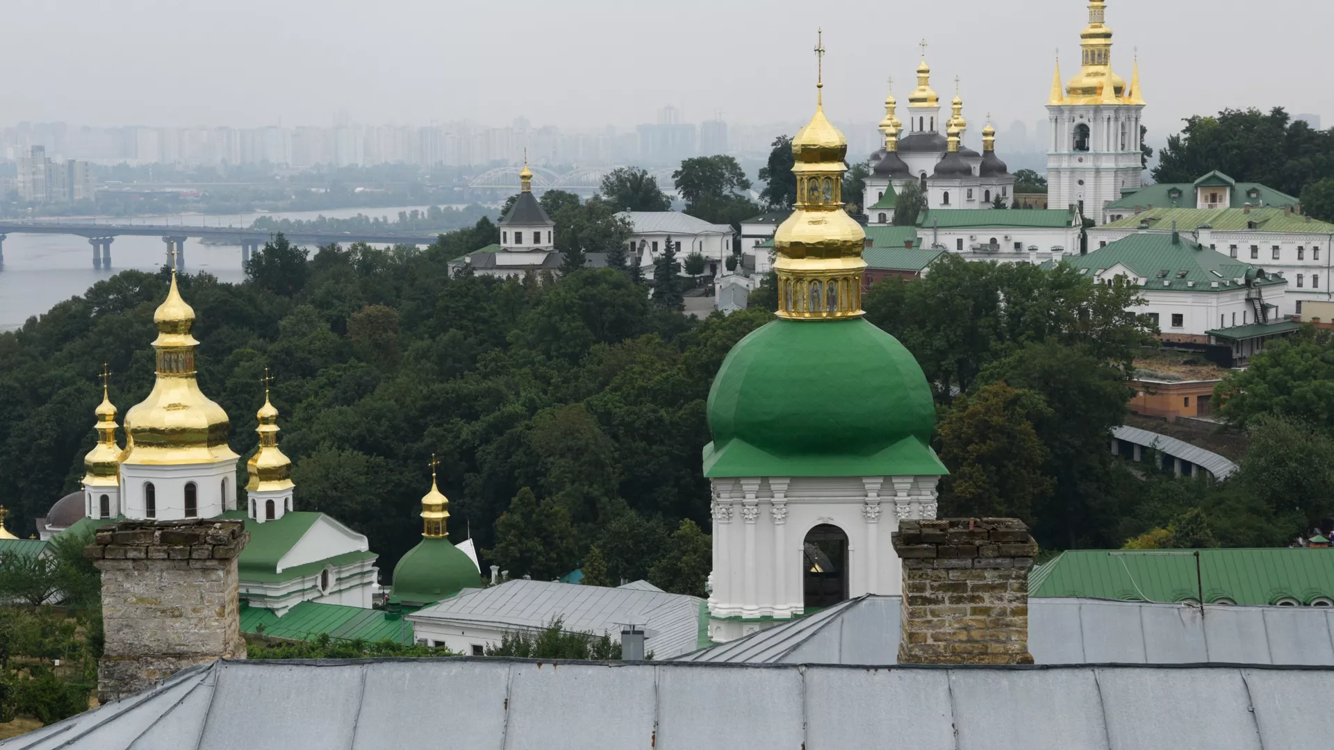 Persecución religiosa | Gobierno Ucraniano obliga a los monjes de la Iglesia canónica a abandonar el Monasterio de las Cuevas