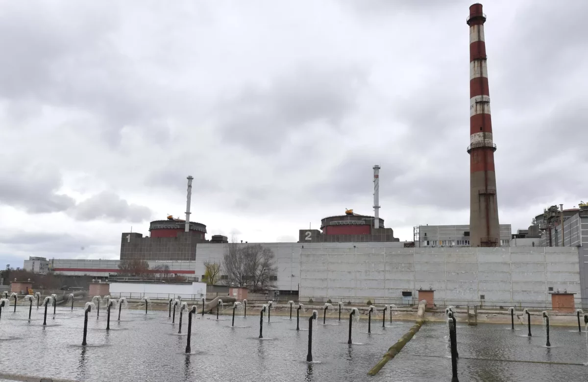 El jefe del Organismo Internacional de Energía Atómica (OIEA) dirigirá la rotación de expertos en la central de Zaporozhie tras inundaciones