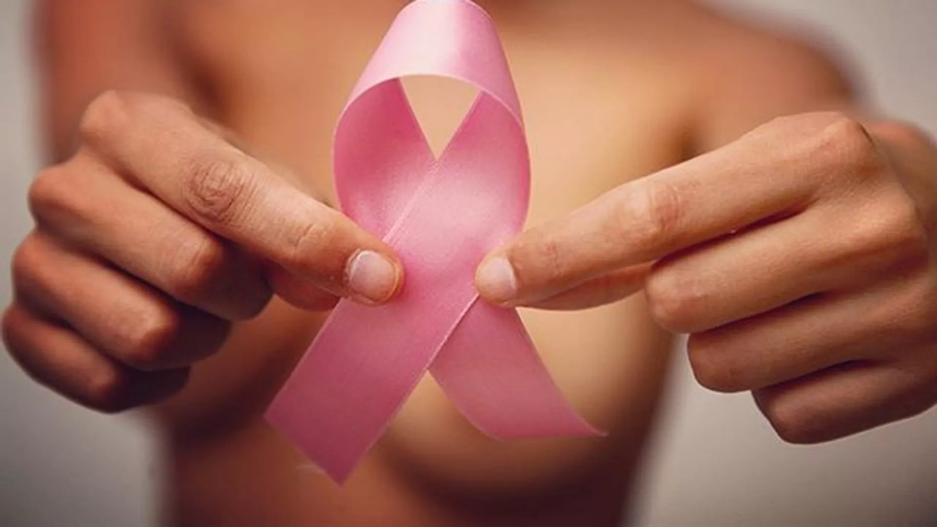 Científicos descubren una forma de diagnosticar el cáncer de mama analizando la leche materna