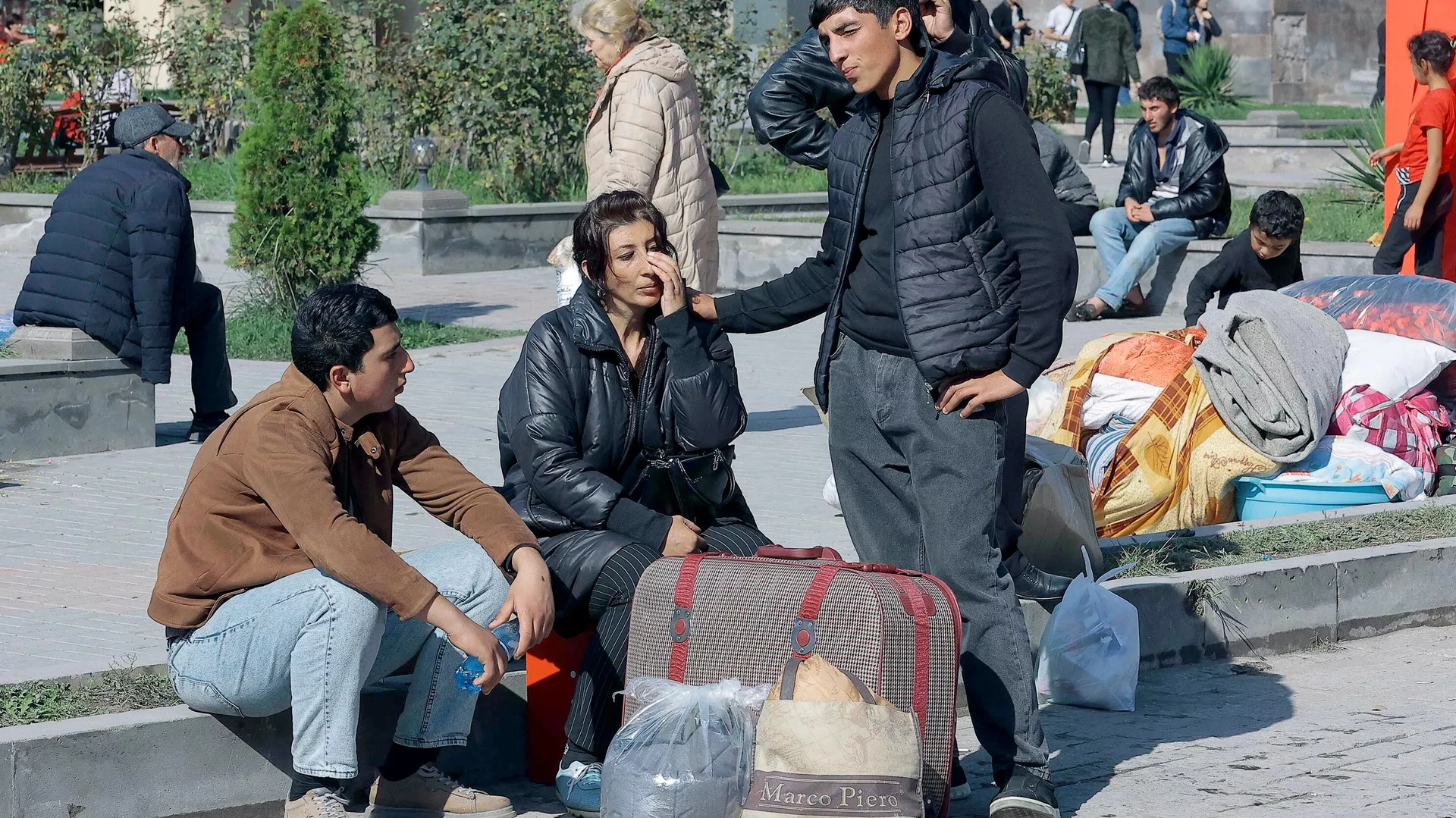 Supera 78.000 la cifra de desplazados que huyen de Nagorno Karabaj a Armenia
