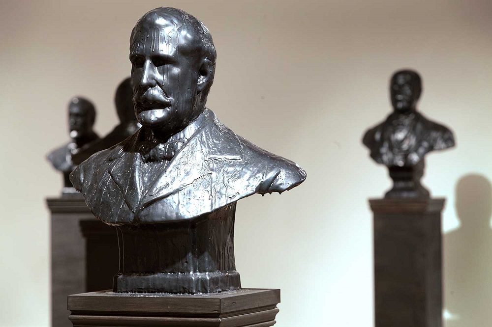 La Casa de Bello inaugura exposición «Galería de los Presidentes» de Luis Montes