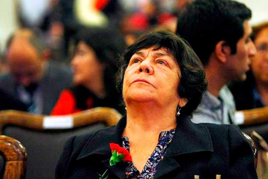 Universidad de Chile otorga primera “Medalla Derechos Humanos y Democracia” a Alicia Lira